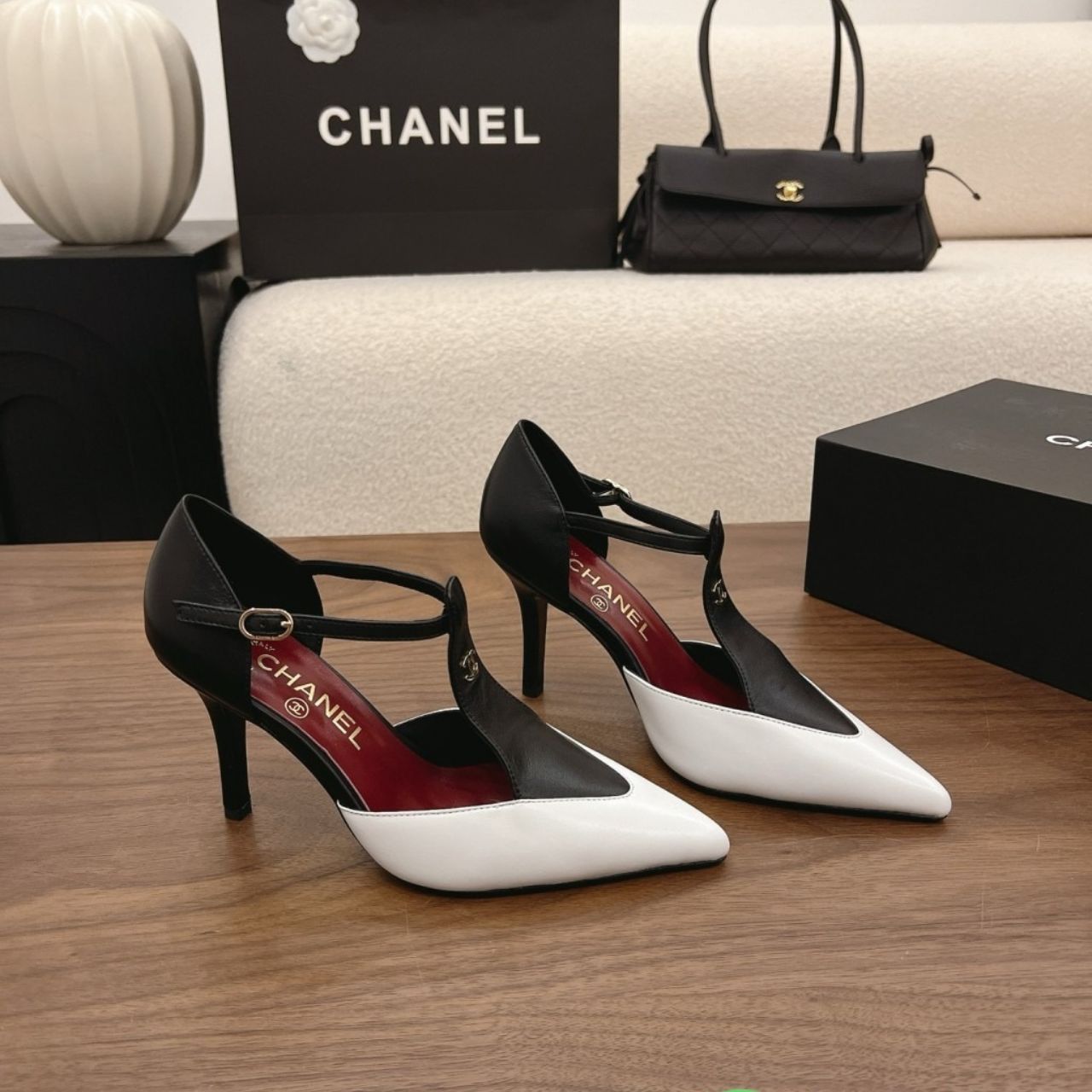 Chanel Metiers Dart 2026 Mary Janes White Black - Image 4