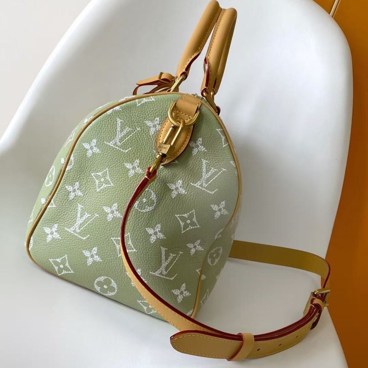 Louis Vuitton Speedy P9 Bandouliere 30 Frozen Lime Vert Clair 30cm M14064 - Image 6