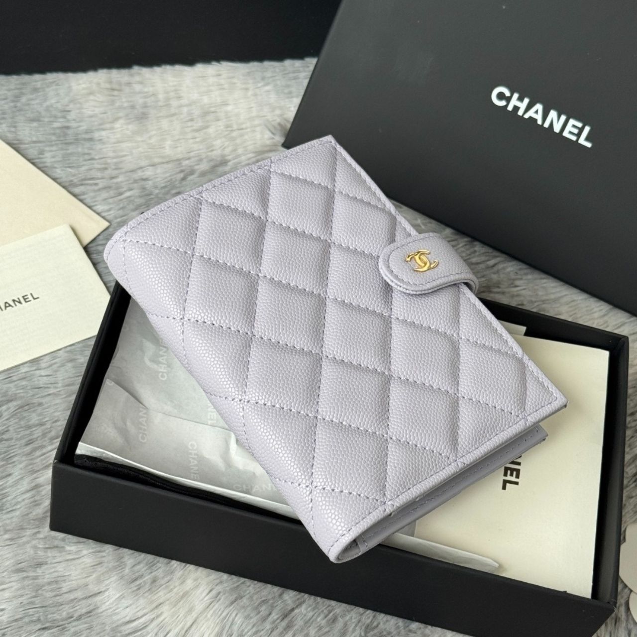 Chanel Classic Passport Holder Grained Shiny Calfskin Gold Tone Metal 15cm - Image 3