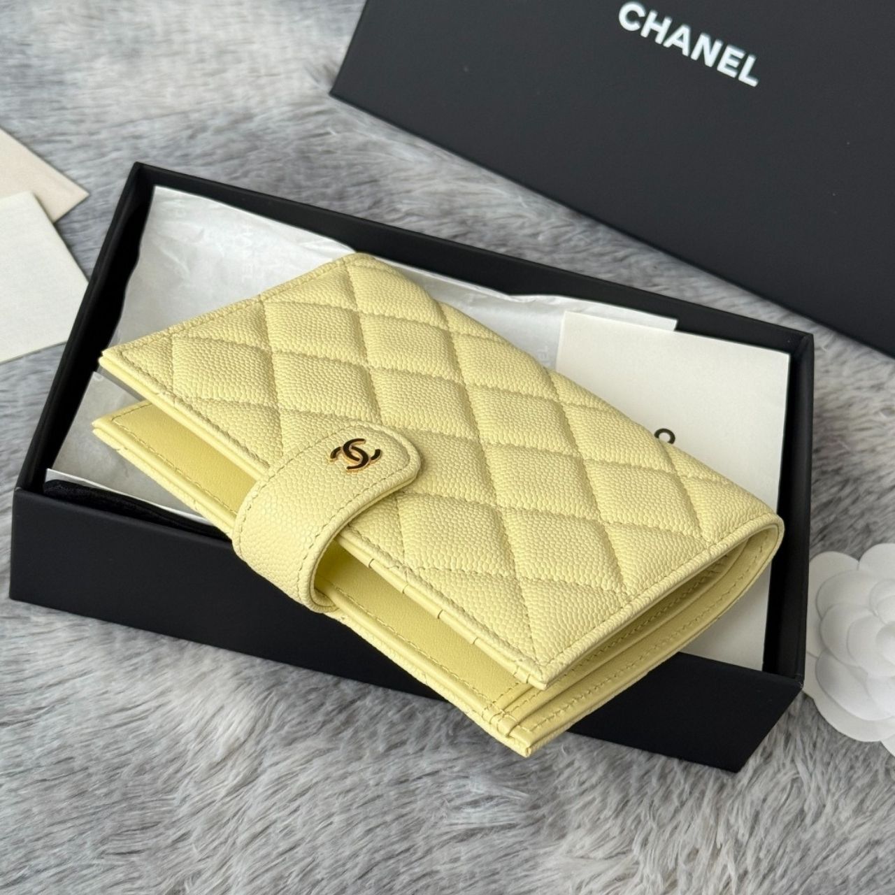 Chanel Classic Passport Holder Grained Shiny Calfskin Gold Tone Metal Light Yellow 15cm - Image 6