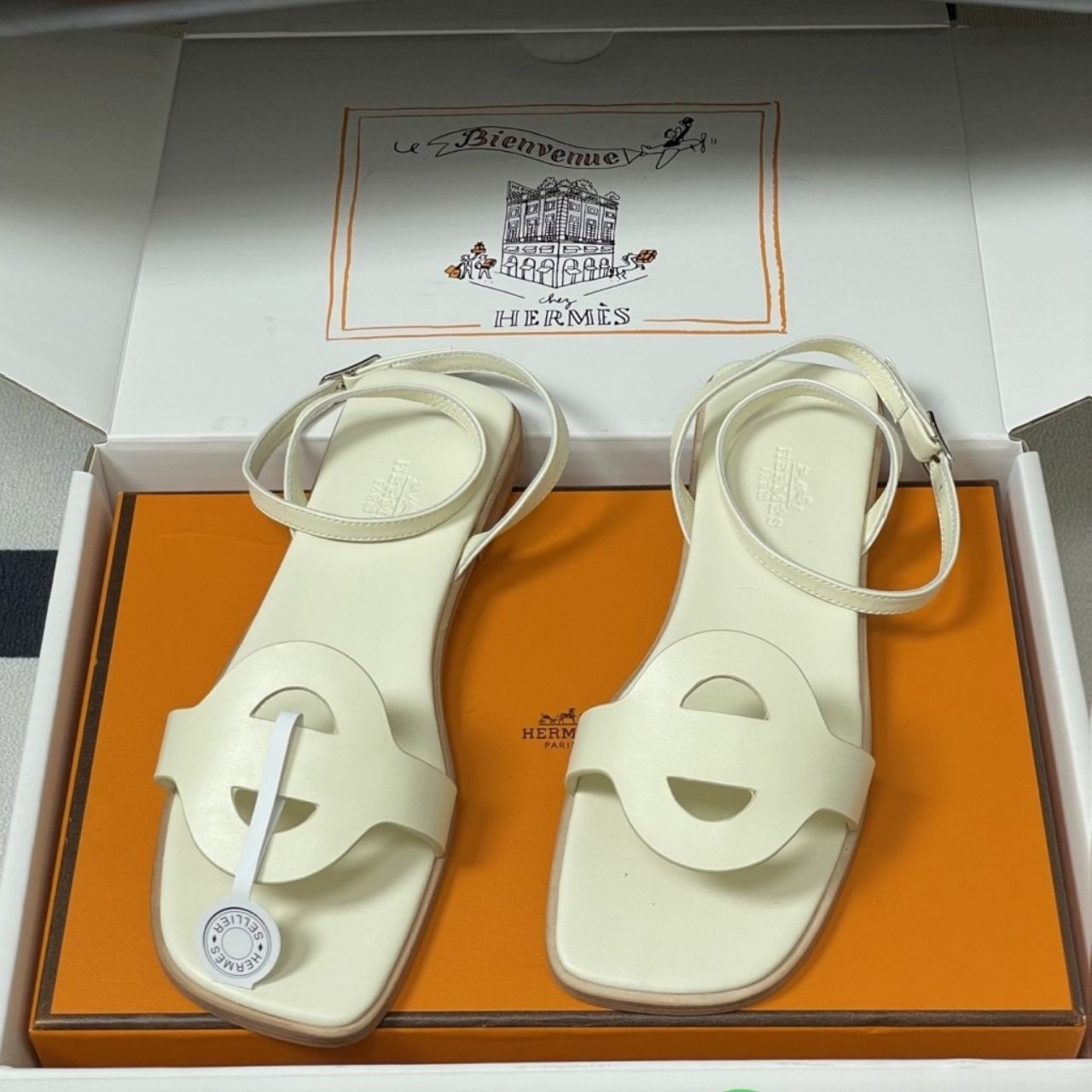 Hermes Julie Sandal Blanc H242061Z 02360 - Image 6