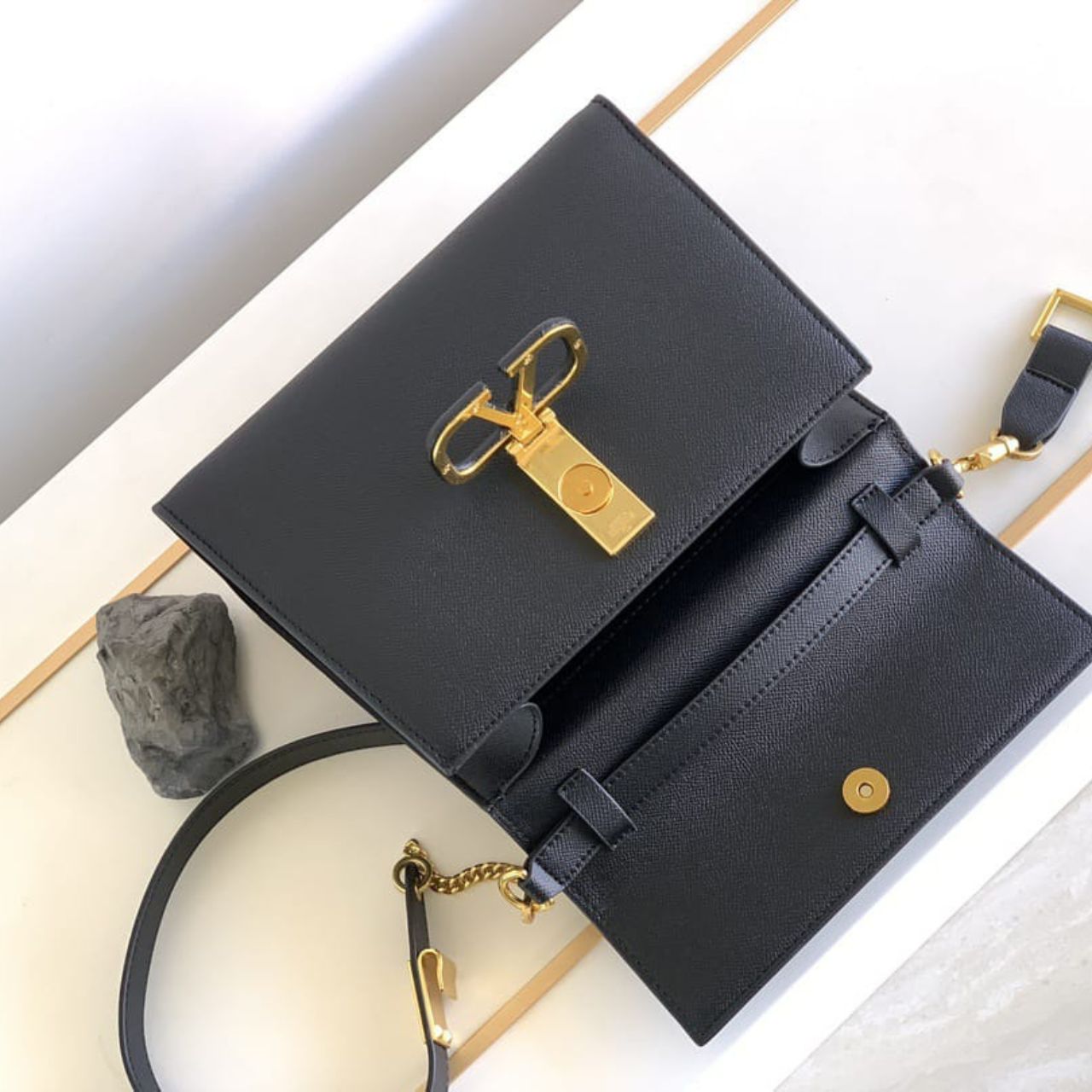 Valentino Garavani Vsling Small Handbag In Grainy Calfskin 26cm - Image 3
