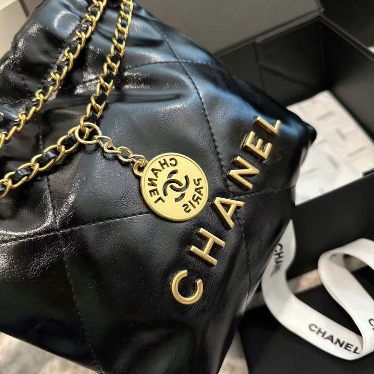Chanel 22 Mini Handbag Black 20cm AS3980 B19059 94305 - Image 9