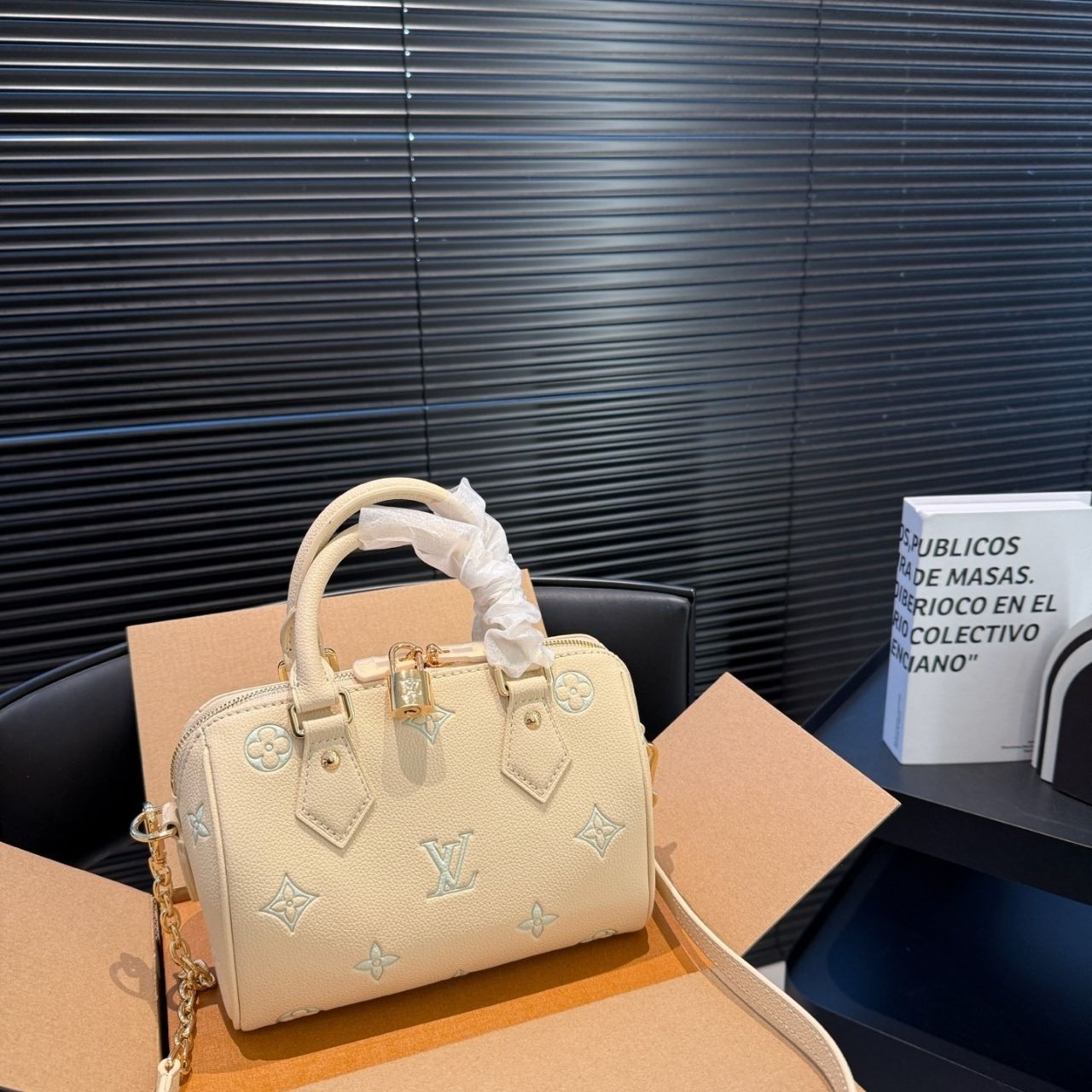 Louis Vuitton Speedy Bandoulière 20 20cm M27572 - Image 6