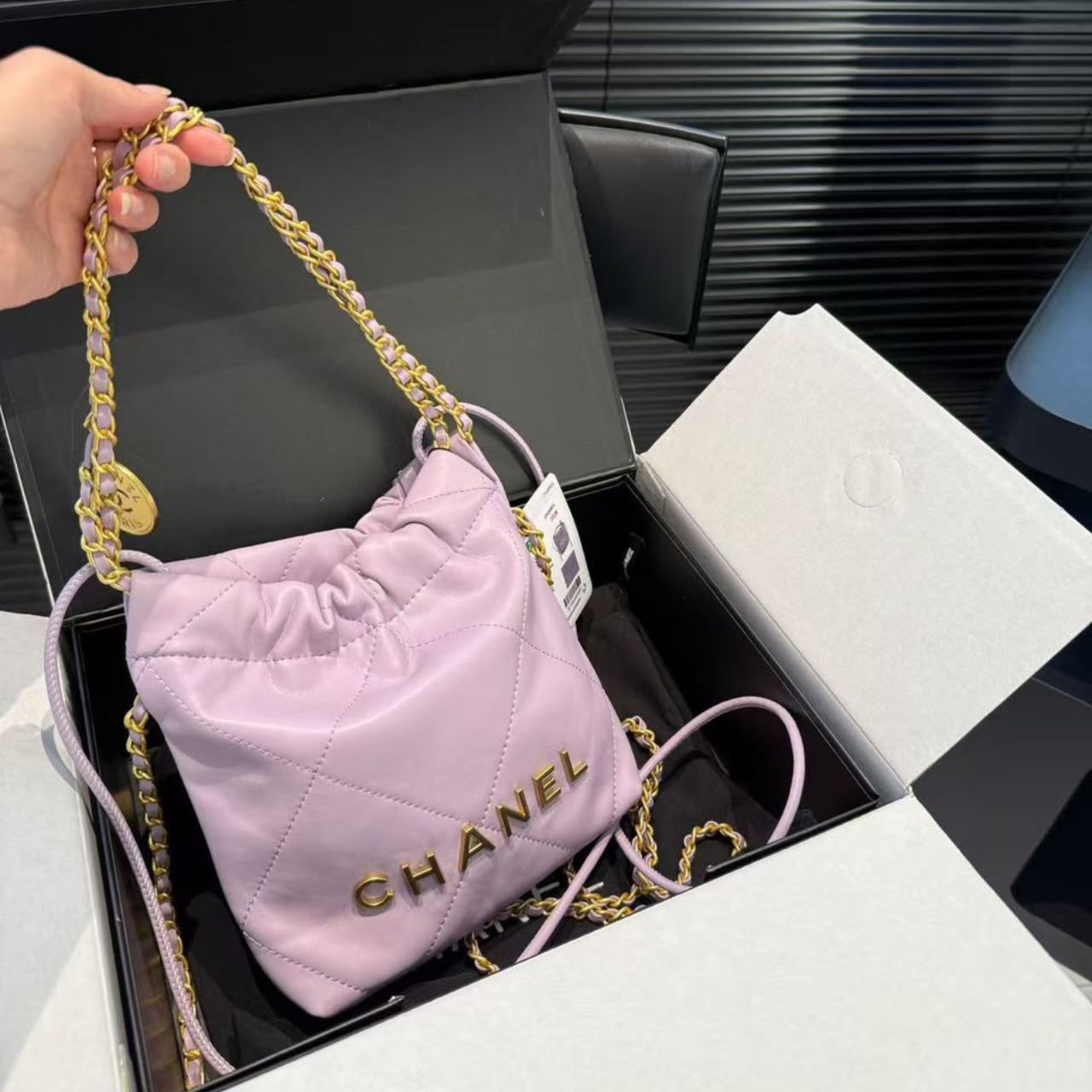 Chanel 22 Mini Handbag Light Pink 20cm AS3980 B19059 94305 - Image 10