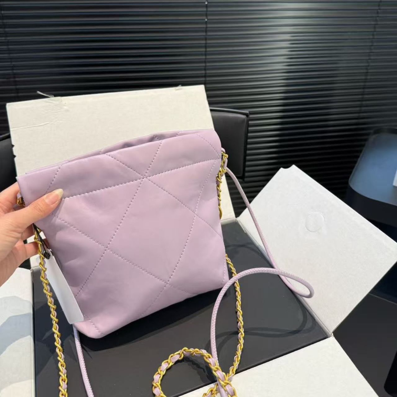Chanel 22 Mini Handbag Light Pink 20cm AS3980 B19059 94305 - Image 6