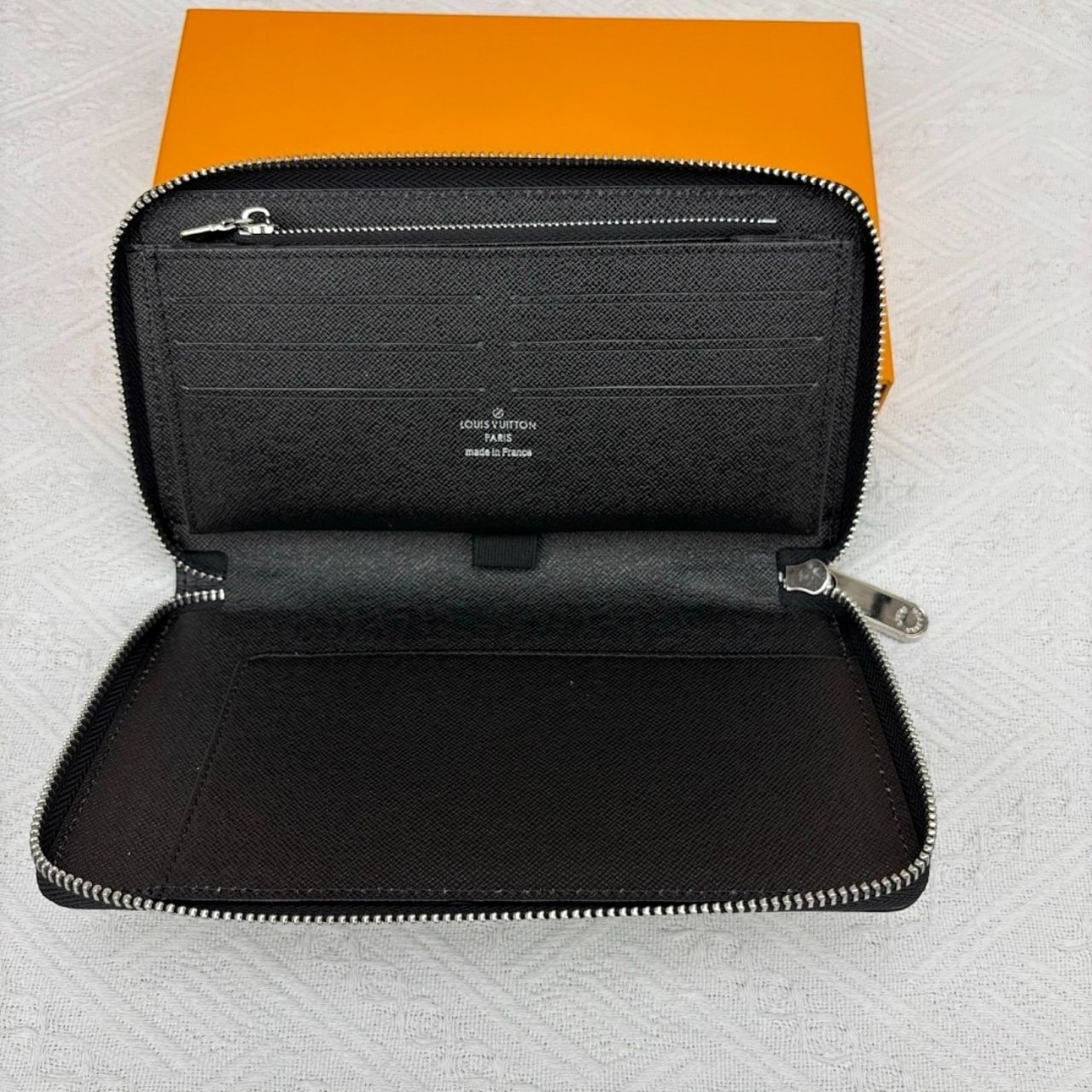 Louis Vuitton Zippy Wallet Monogram Eclipse 19Cm M62295 - Image 7