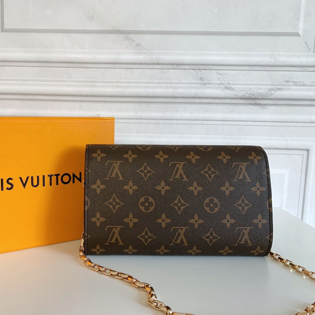 Louis Vuitton Pochette Louise Chain 23cm - Image 4