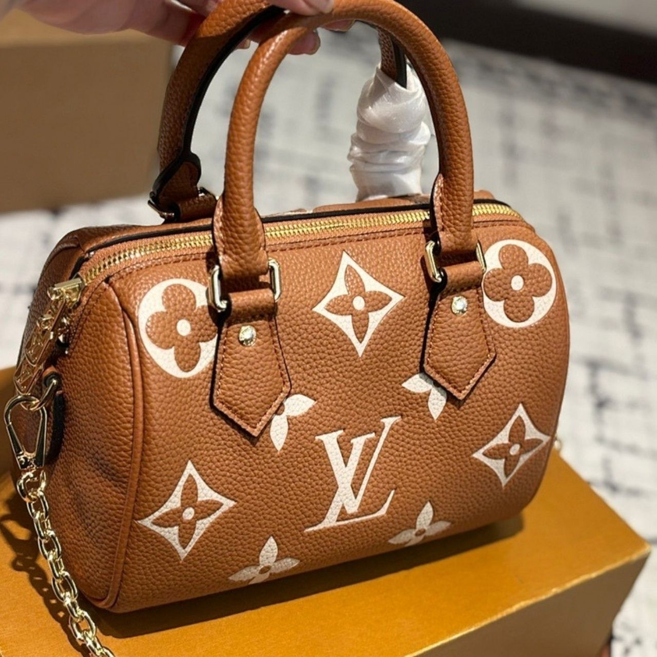 Louis Vuitton Speedy Bandouliere 20 Monogram Empreinte 20cm M46575 - Image 8