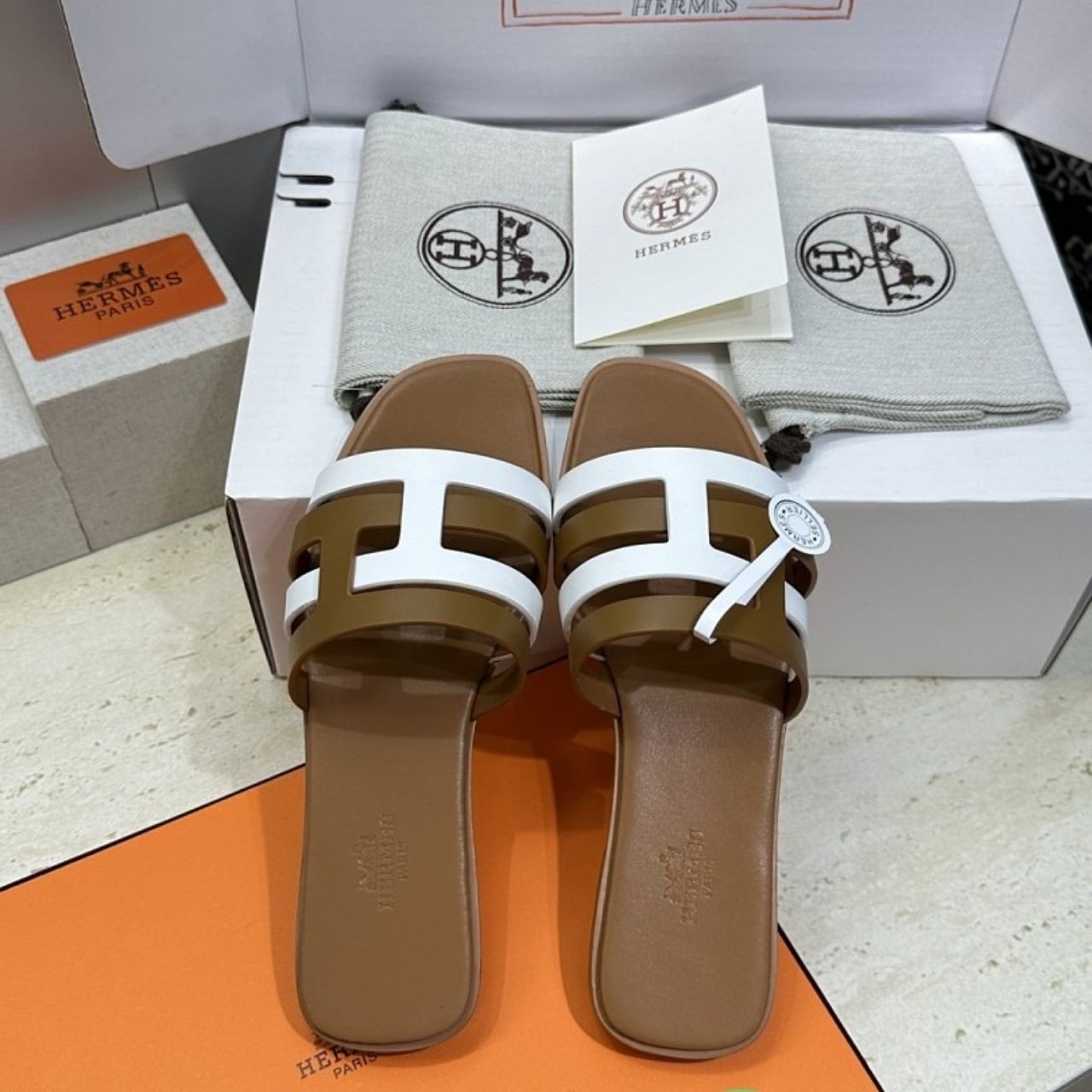 Hermes Amore Sandal Bicolor H201131Z 03360 - Image 7