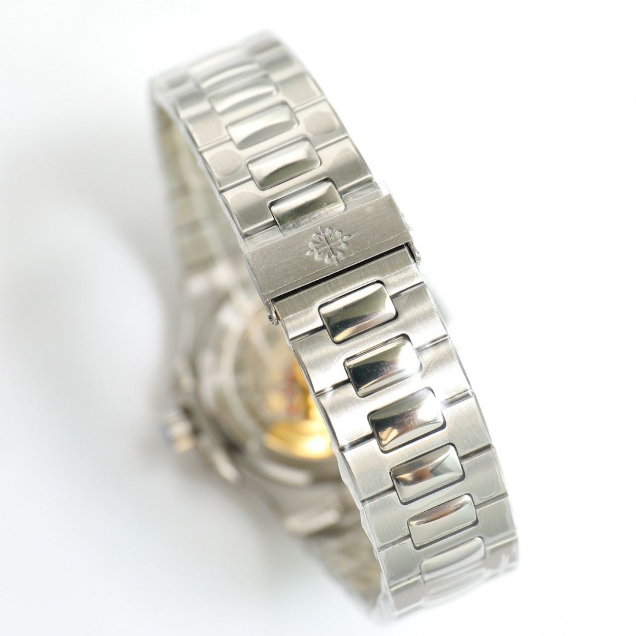 Patek Philippe Nautilus Green Dial 40mm 5711 1A 014 - Image 4