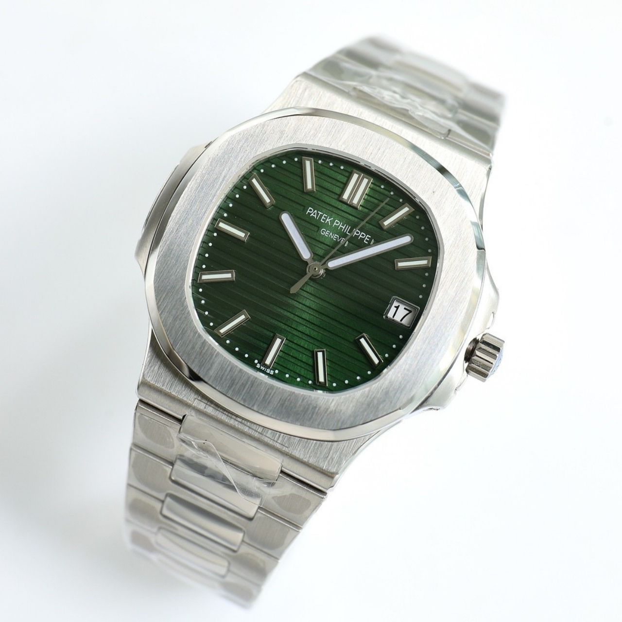 Patek Philippe Nautilus Green Dial 40mm 5711 1A 014 - Image 5