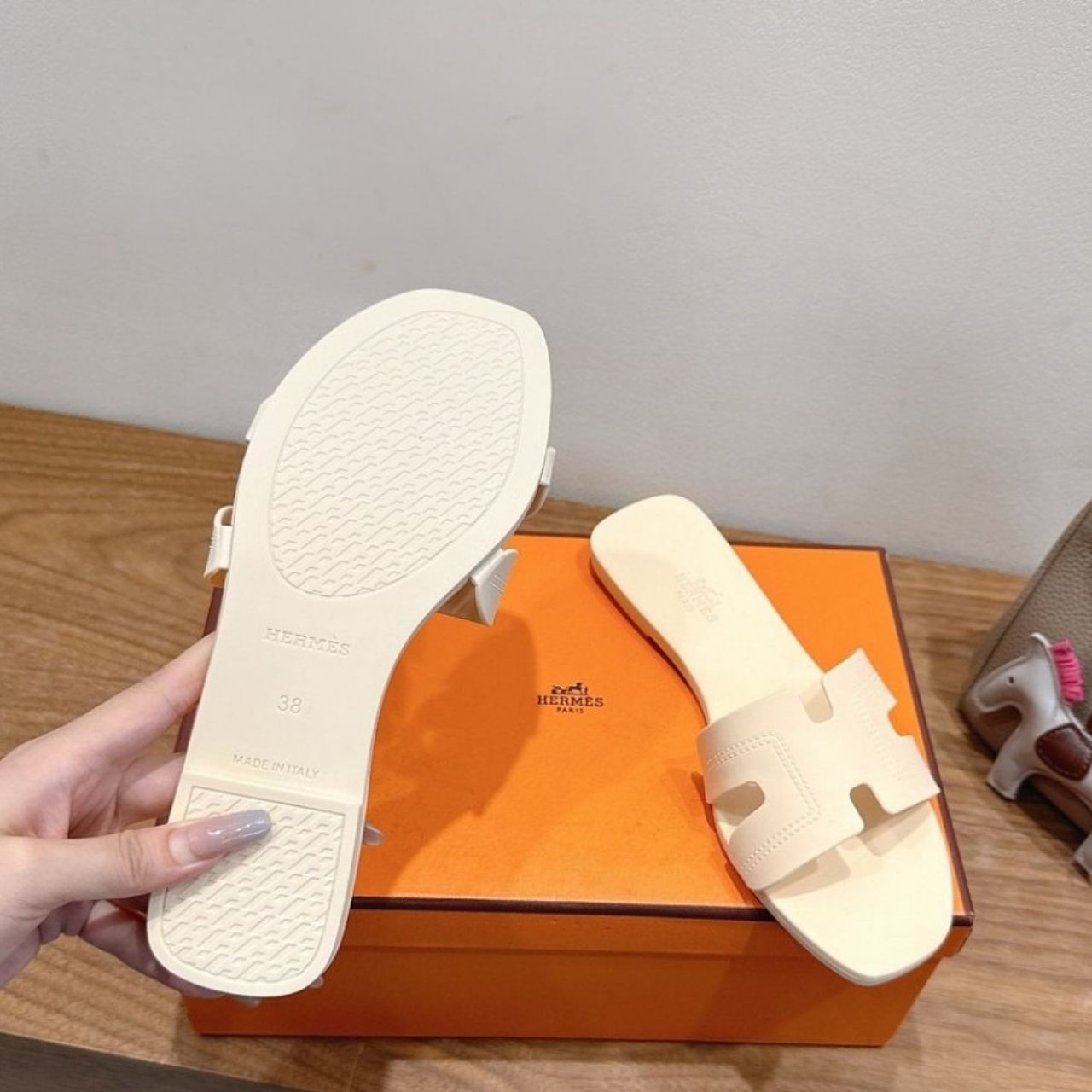 Hermes Oran Flat Slides Katherine - Image 3
