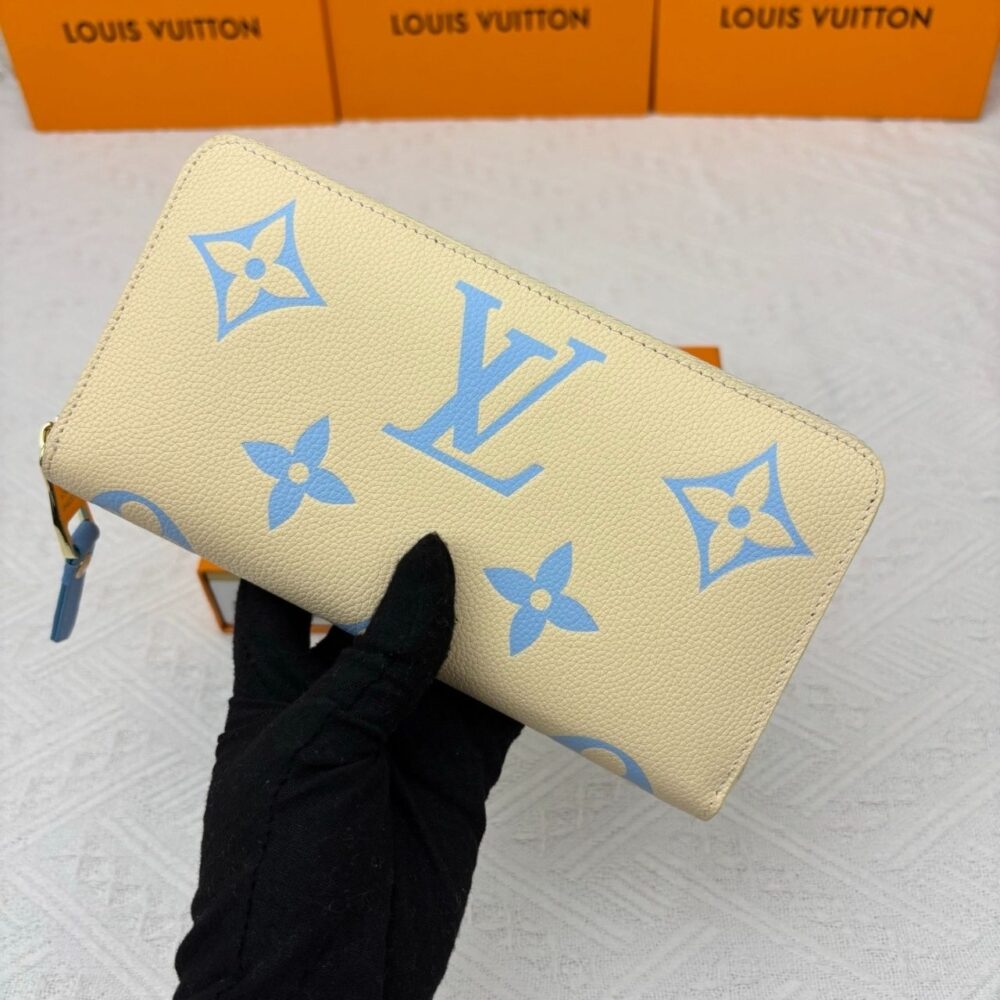 Alternative view of Louis Vuitton Sarah Wallet Monogram Empreinte 19cm