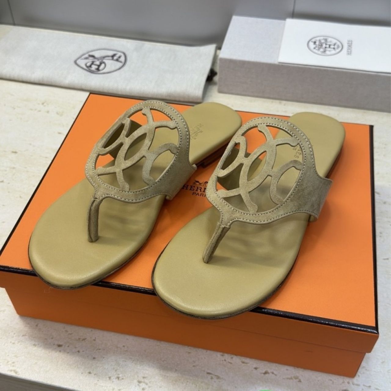 Hermes Mage Sandal Beige Albetre H261115Z - Image 3