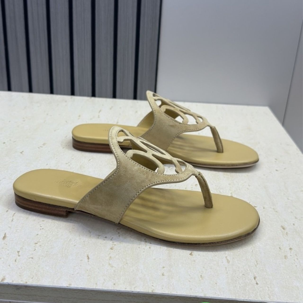 Hermes Mage Sandal Beige Albetre H261115Z - Image 6