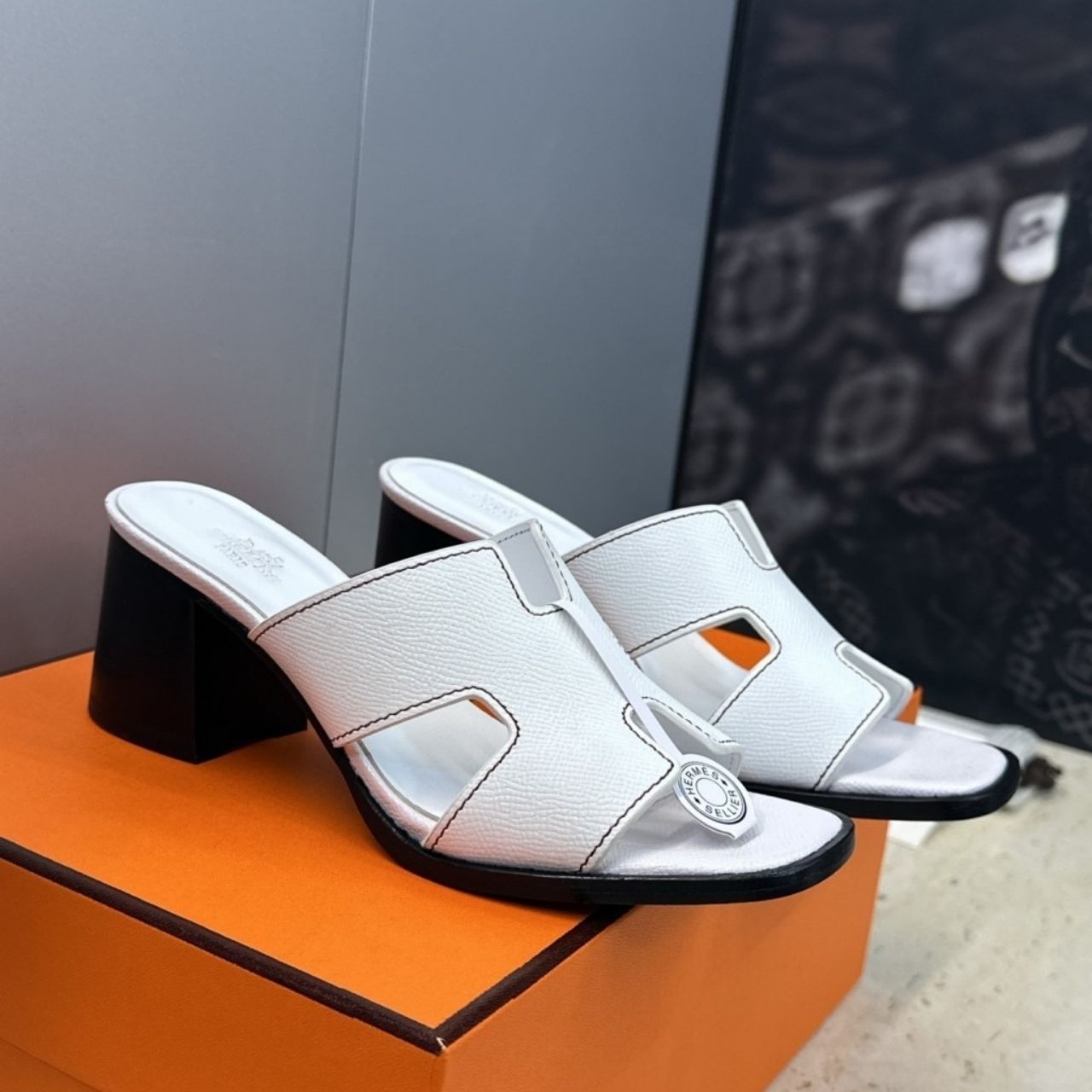 Hermes Helia 60 Sandal Blanc H232089Z 90370 - Image 3