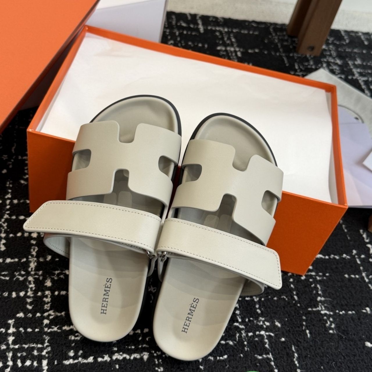 Hermes Chypre Sandal Beige Nomade H222299Z 32360 - Image 5
