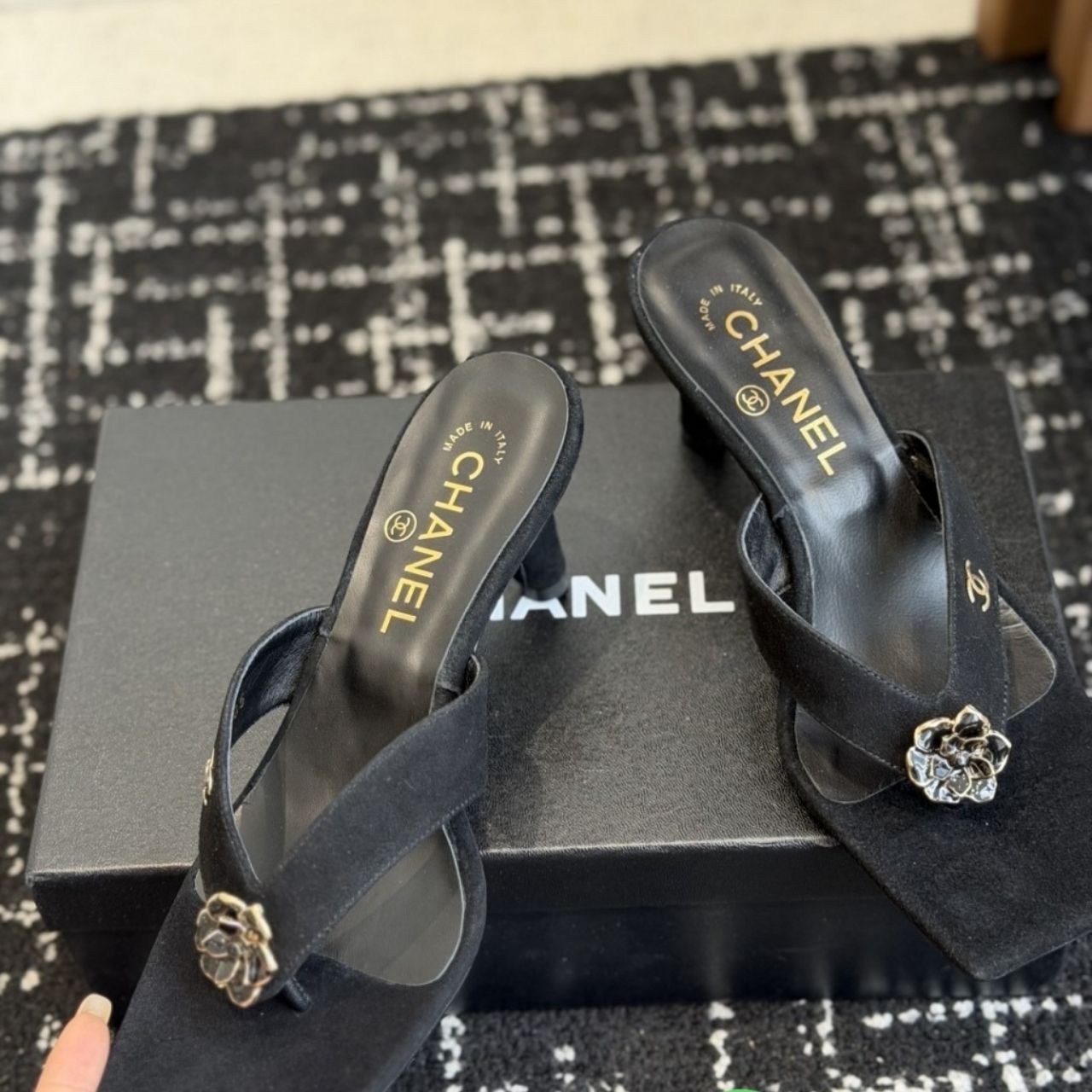 Chanel Jewel Camellia Heeled Thong Sandals Black - Image 6
