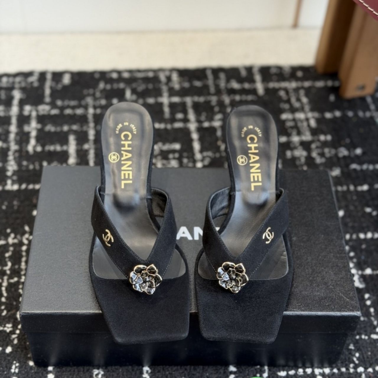 Chanel Jewel Camellia Heeled Thong Sandals Black - Image 4