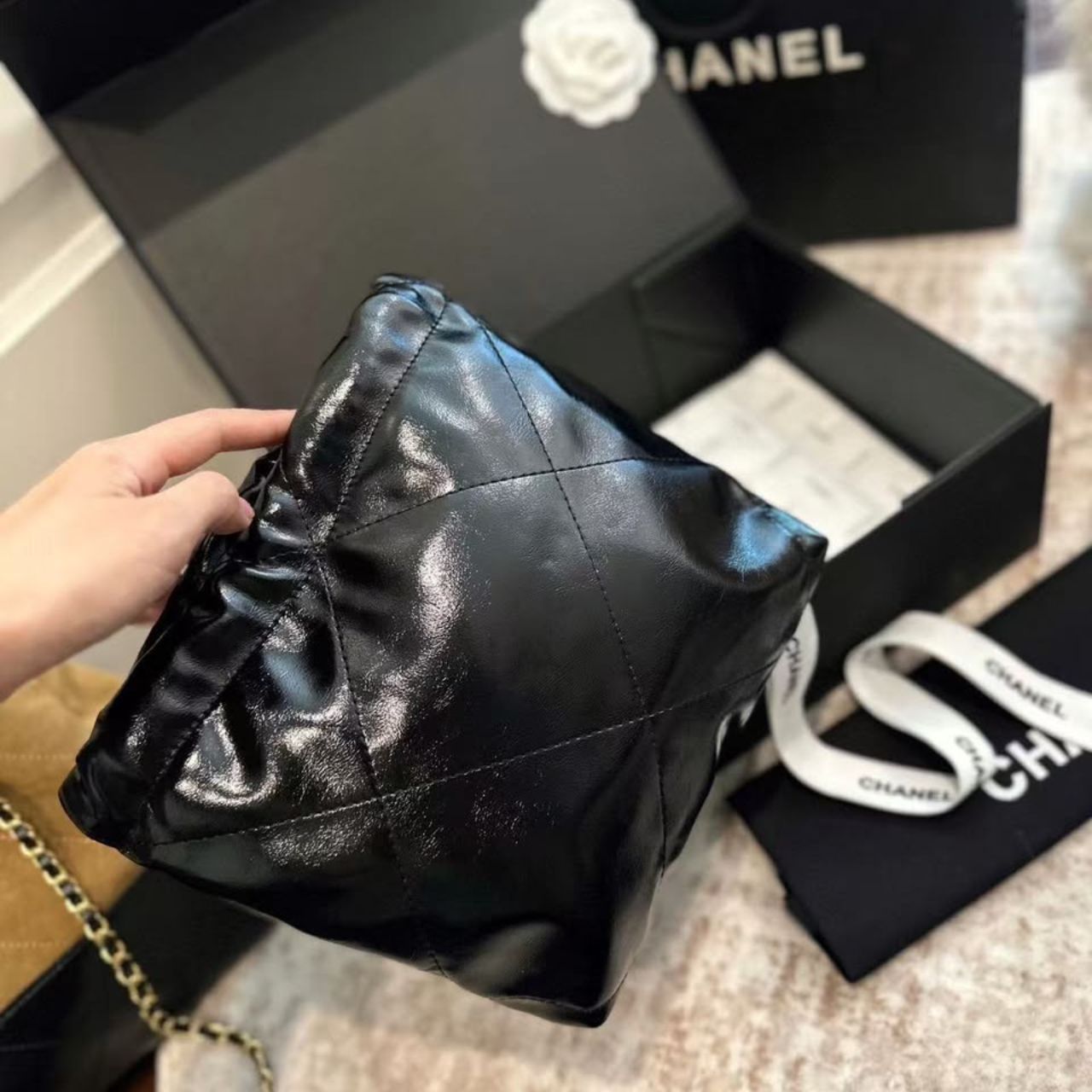 Chanel 22 Mini Handbag Black 20cm AS3980 B19059 94305 - Image 5