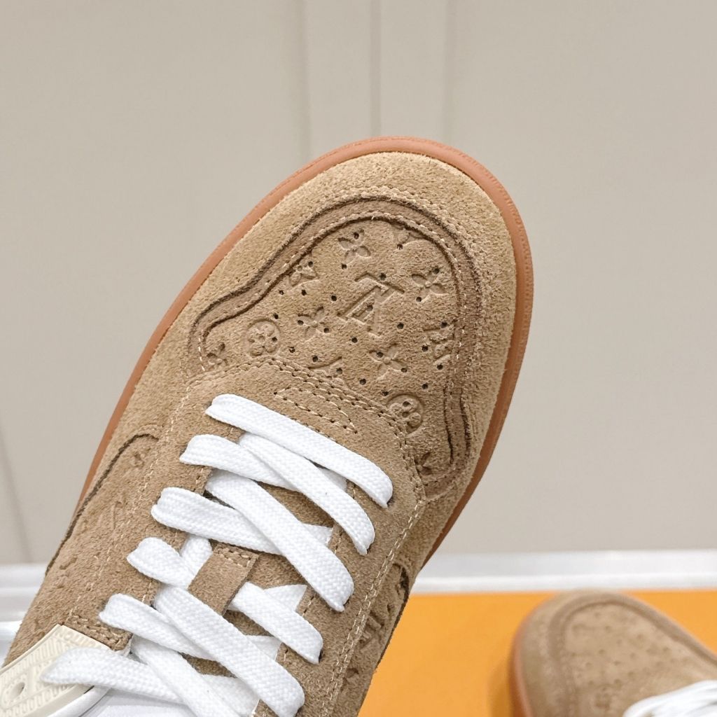 Louis Vuitton LV Stadium Sneaker Beige 1AGXPM - Image 5
