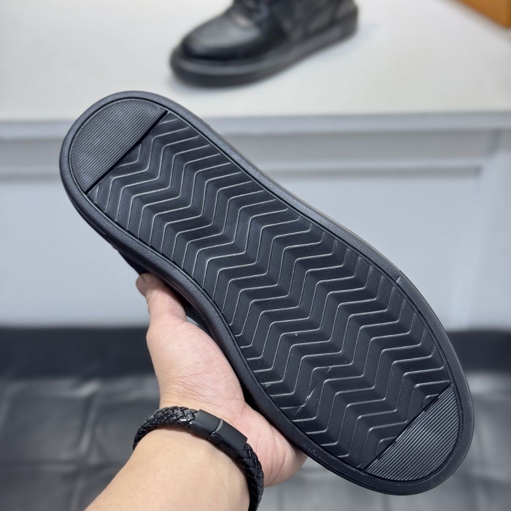 Louis Vuitton LV Trainer Sneaker Black Monogram 1ADH47 - Image 6