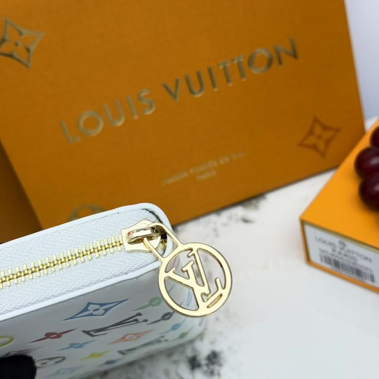 Louis Vuitton Zippy Wallet Monogram Multicolor White 19Cm M14094 - Image 7