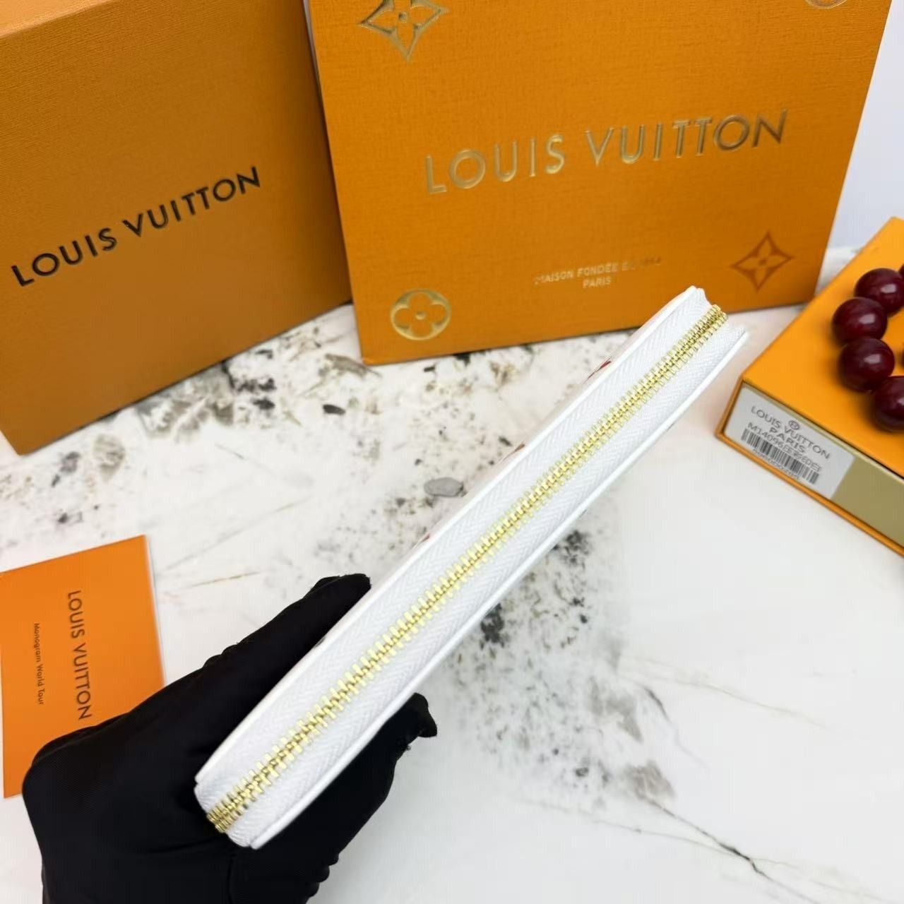 Louis Vuitton Zippy Wallet Monogram Multicolor White 19Cm M14094 - Image 6