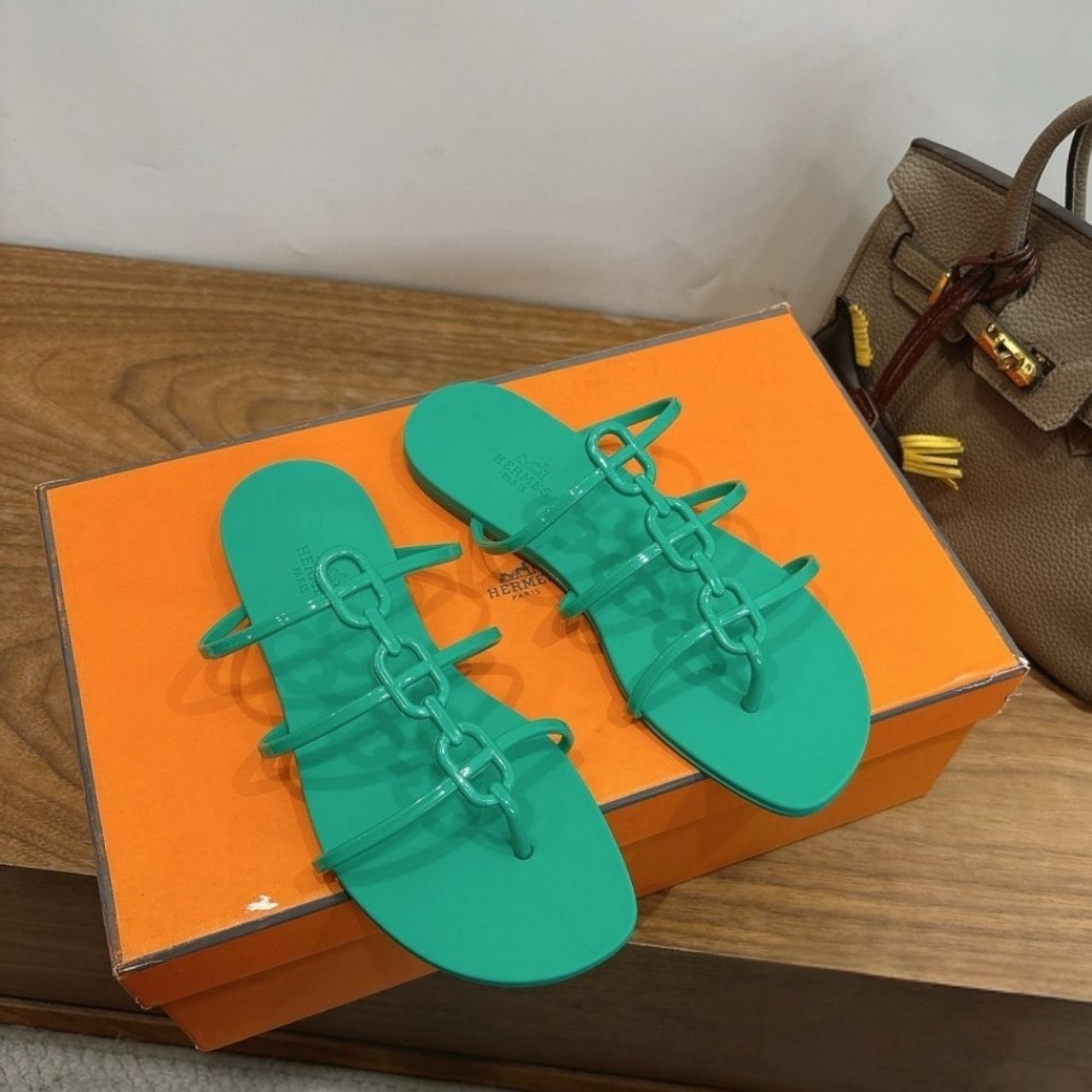Hermes Mykonos Sandal Vert Tourmaline H261179Z - Image 5