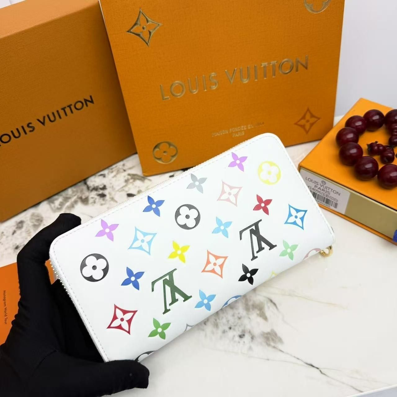 Louis Vuitton Zippy Wallet Monogram Multicolor White 19Cm M14094 - Image 4