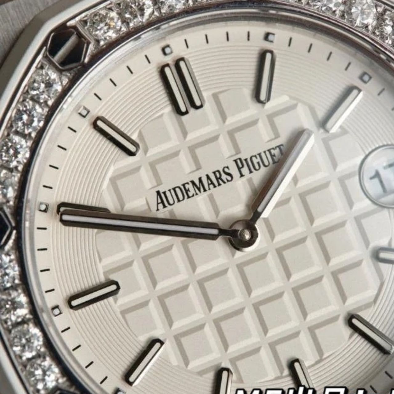 Audemars Piguet Royal Oak Offshore Rose Gold Dial 37mm 67540OKZZA010CA01 - Image 5