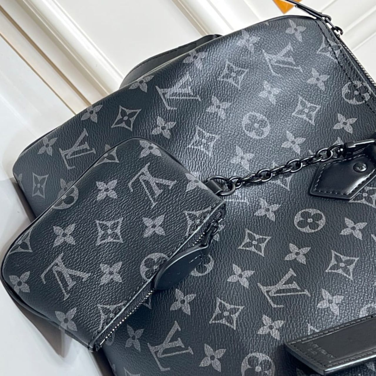 Louis Vuitton Keepall Bandoulière 40 Monogram Eclipse Black 40Cm - Image 9