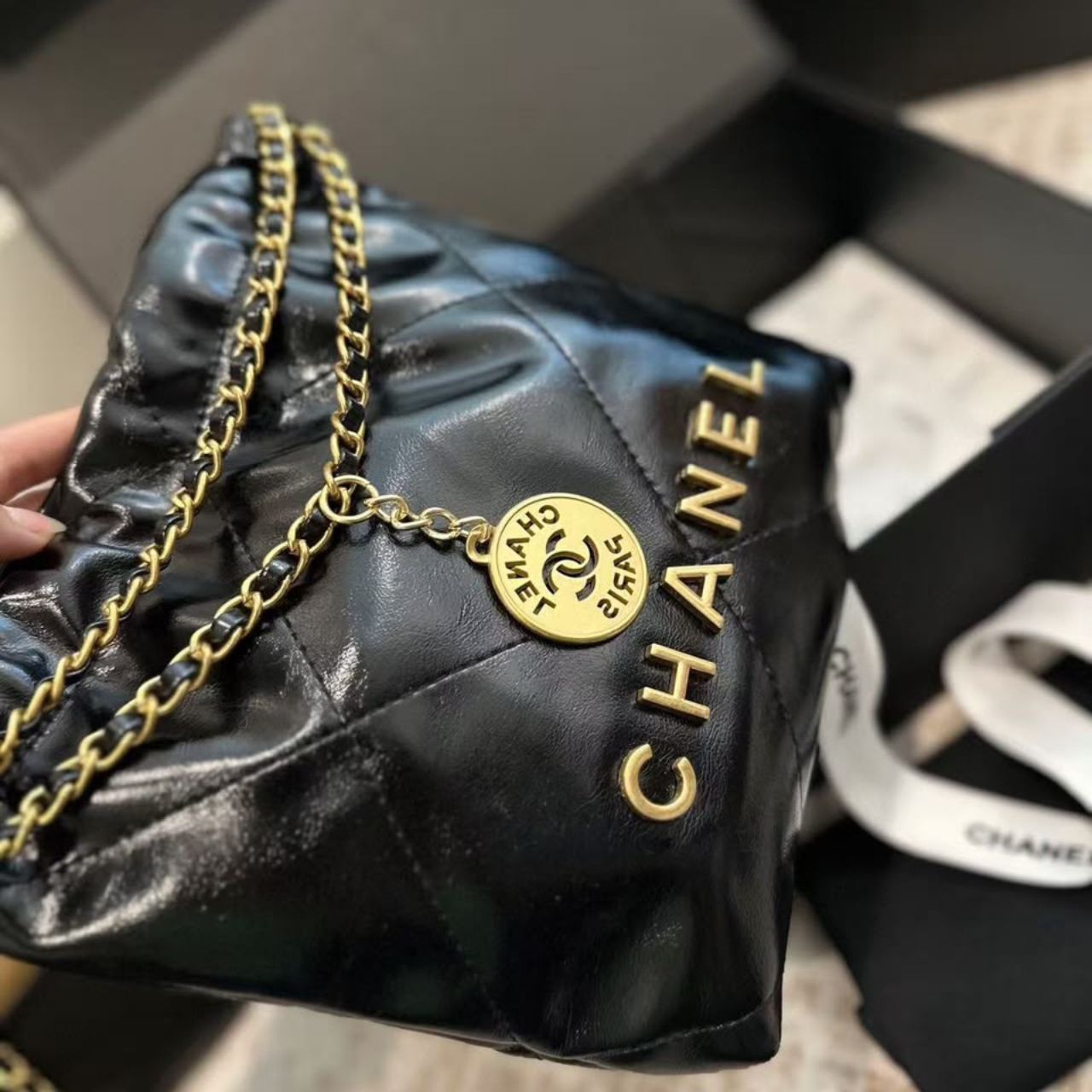 Chanel 22 Mini Handbag Black 20cm AS3980 B19059 94305 - Image 4