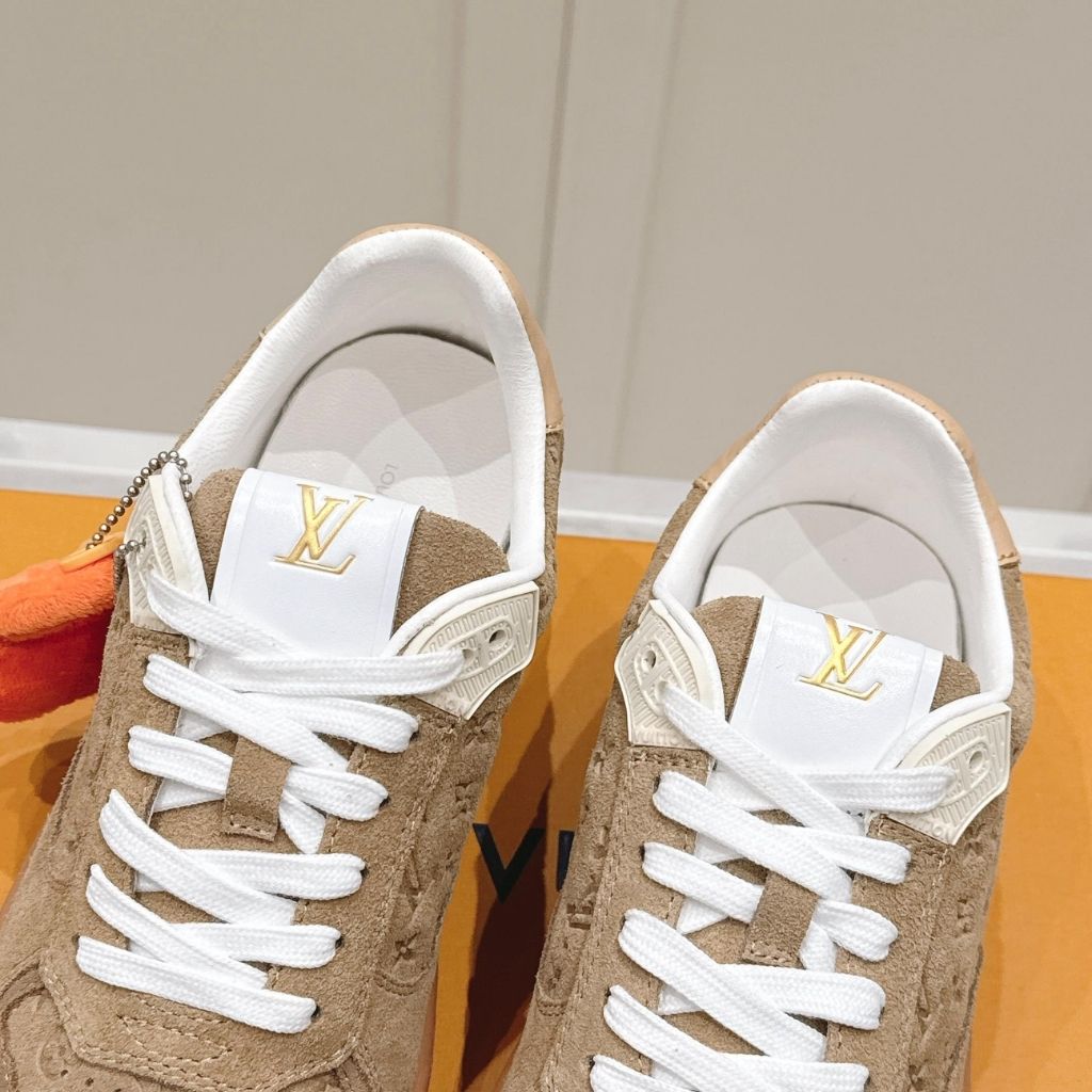 Louis Vuitton LV Stadium Sneaker Beige 1AGXPM - Image 4