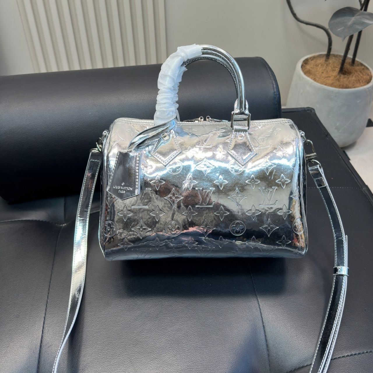 Louis Vuitton Speedy Bandouliere Silver Monogram Miroir 26cm M11987 - Image 2