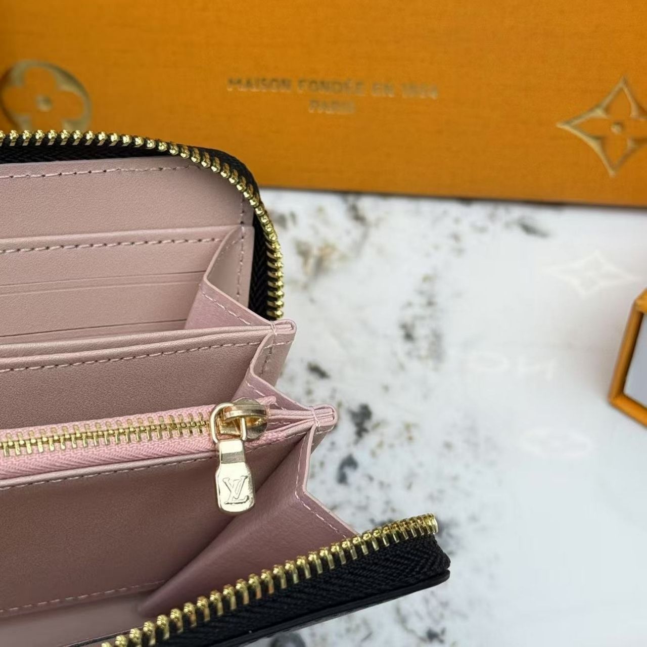 Louis Vuitton Zippy Wallet Monogram Black Pink 19.5Cm M14096 - Image 6