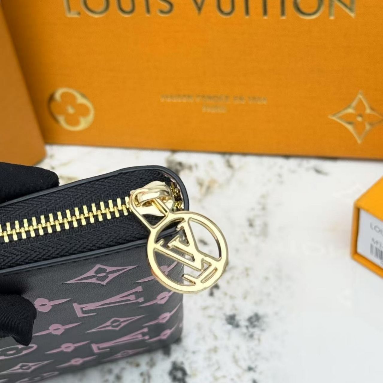 Louis Vuitton Zippy Wallet Monogram Black Pink 19.5Cm M14096 - Image 5