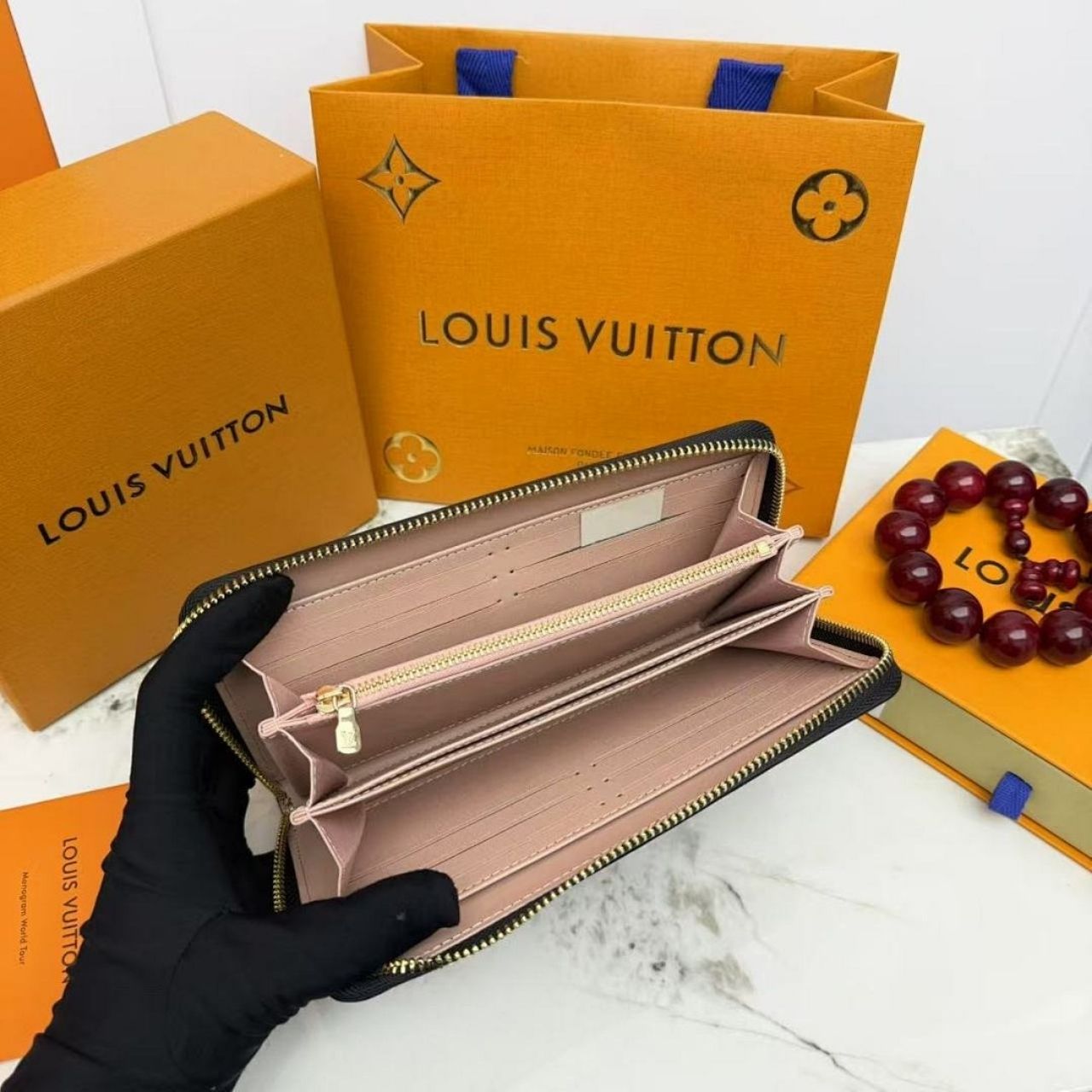 Louis Vuitton Zippy Wallet Monogram Black Pink 19.5Cm M14096 - Image 4