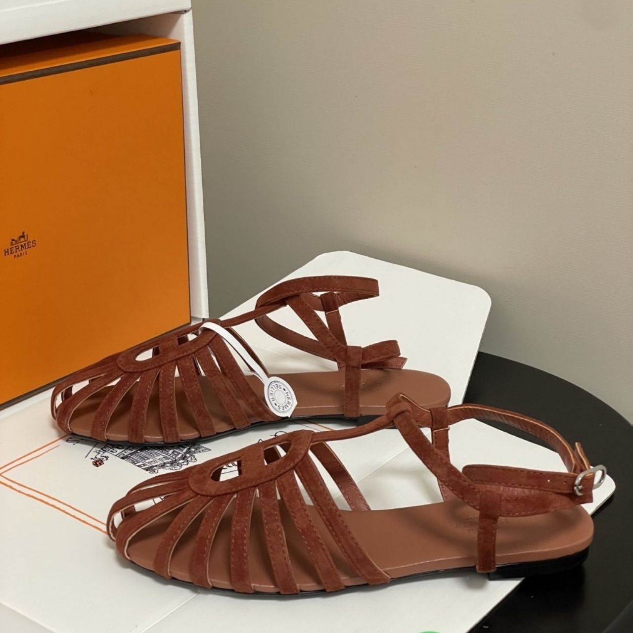 Hermes Nour Sandal Gold H262095Z - Image 4
