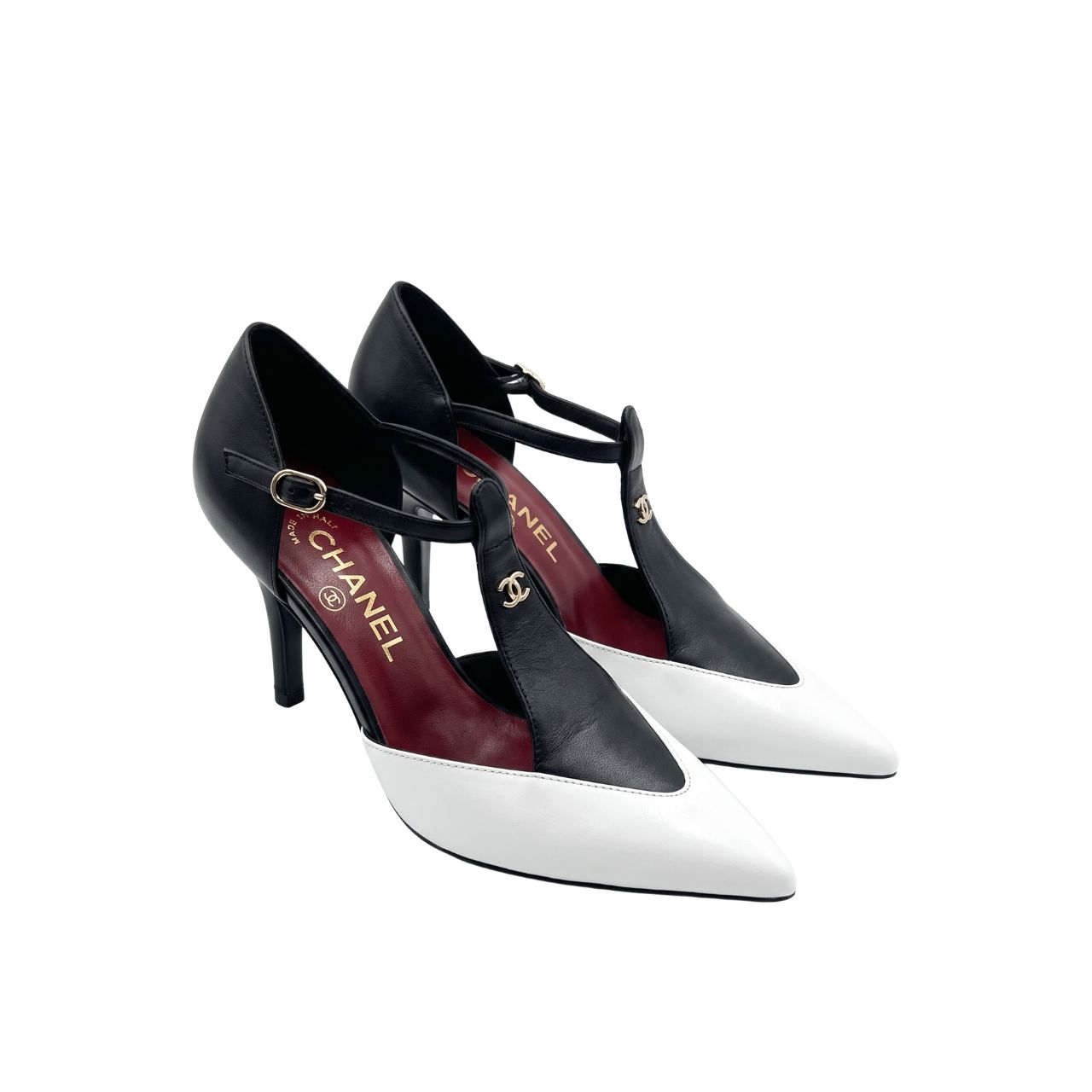 Chanel Metiers Dart 2026 Mary Janes White Black