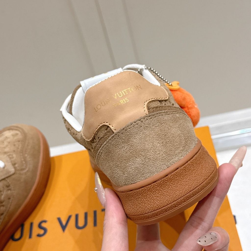 Louis Vuitton LV Stadium Sneaker Beige 1AGXPM - Image 6