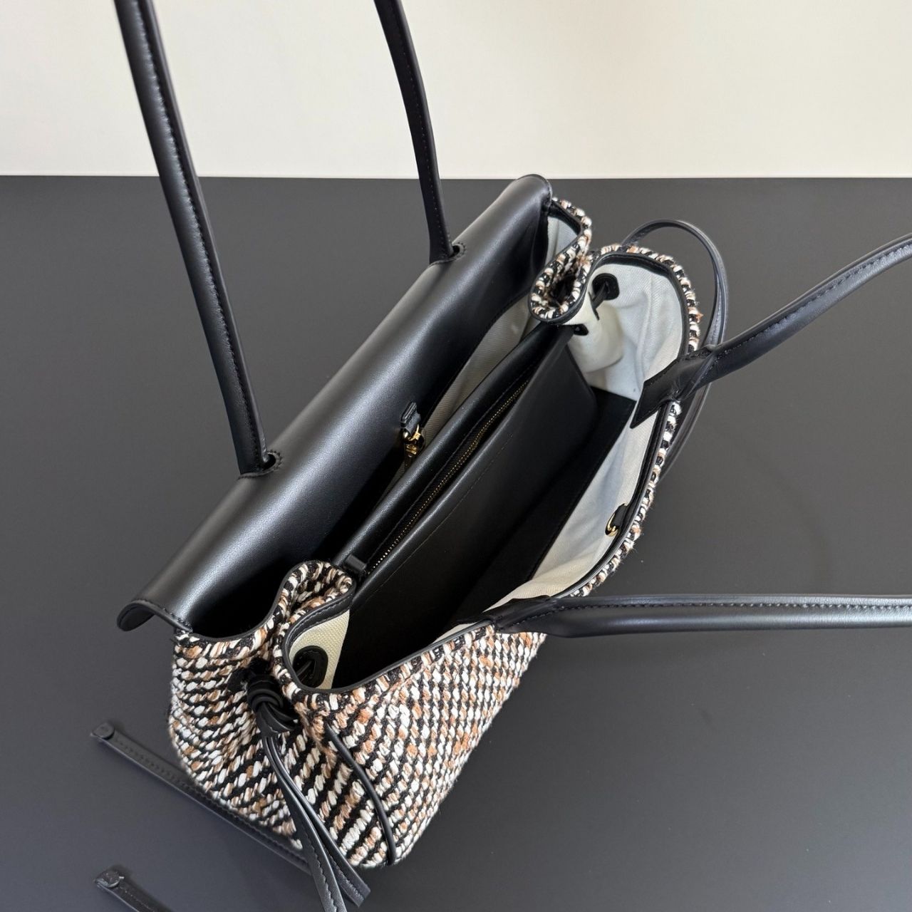 Chanel Shopping Flap Tweed Tote Black Multicolor 31Cm - Image 9