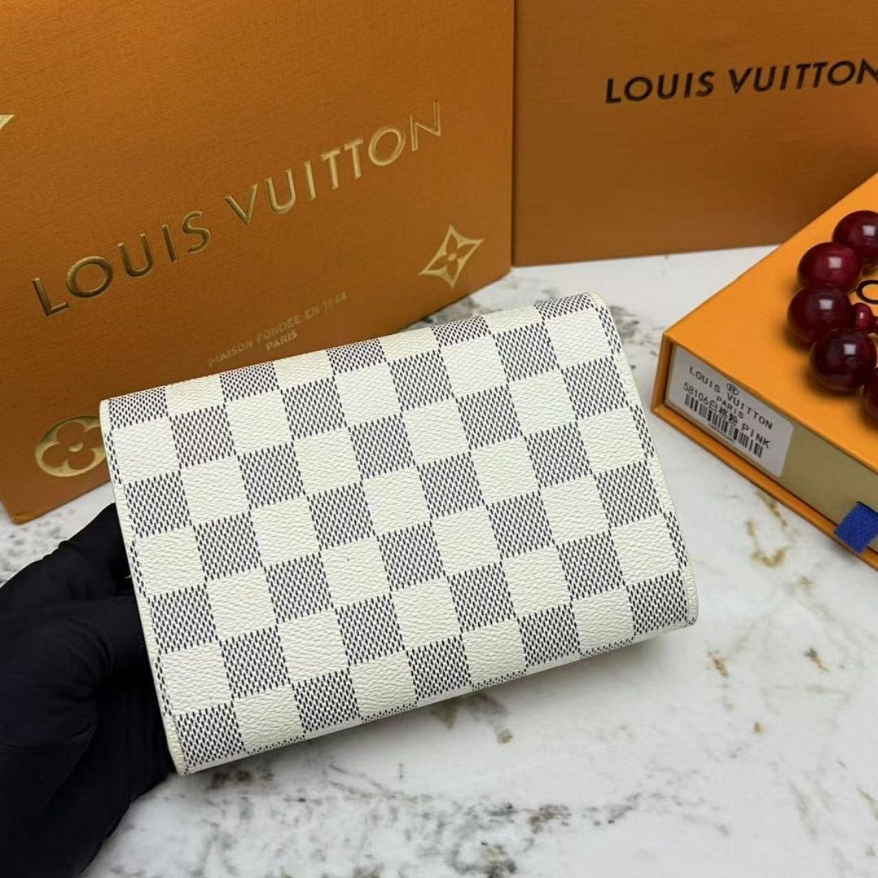 Louis Vuitton Sarah Wallet Damier Azur Rose Ballerine 12cm - Image 9