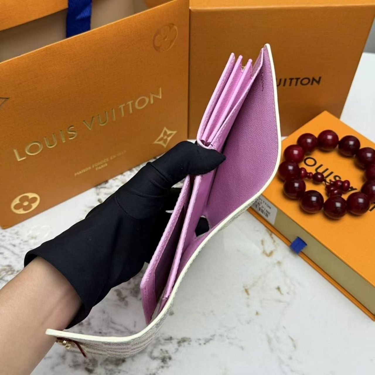Louis Vuitton Sarah Wallet Damier Azur Rose Ballerine 12cm - Image 8