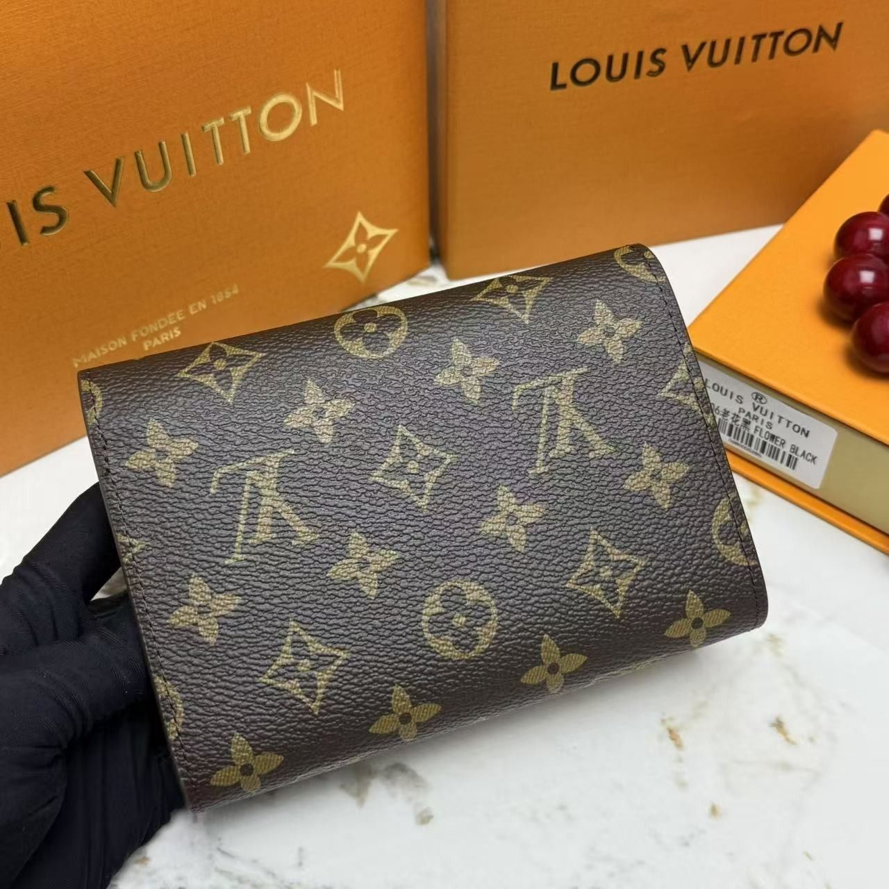 Louis Vuitton Pochette Metis Wallet Monogram Brown 19cm - Image 8