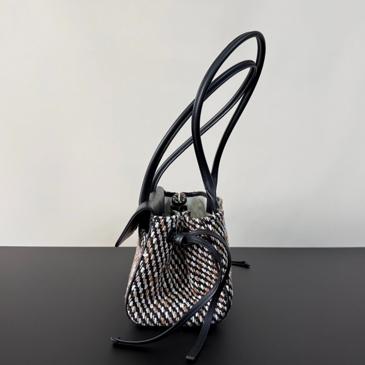 Chanel Shopping Flap Tweed Tote Black Multicolor 31Cm - Image 4