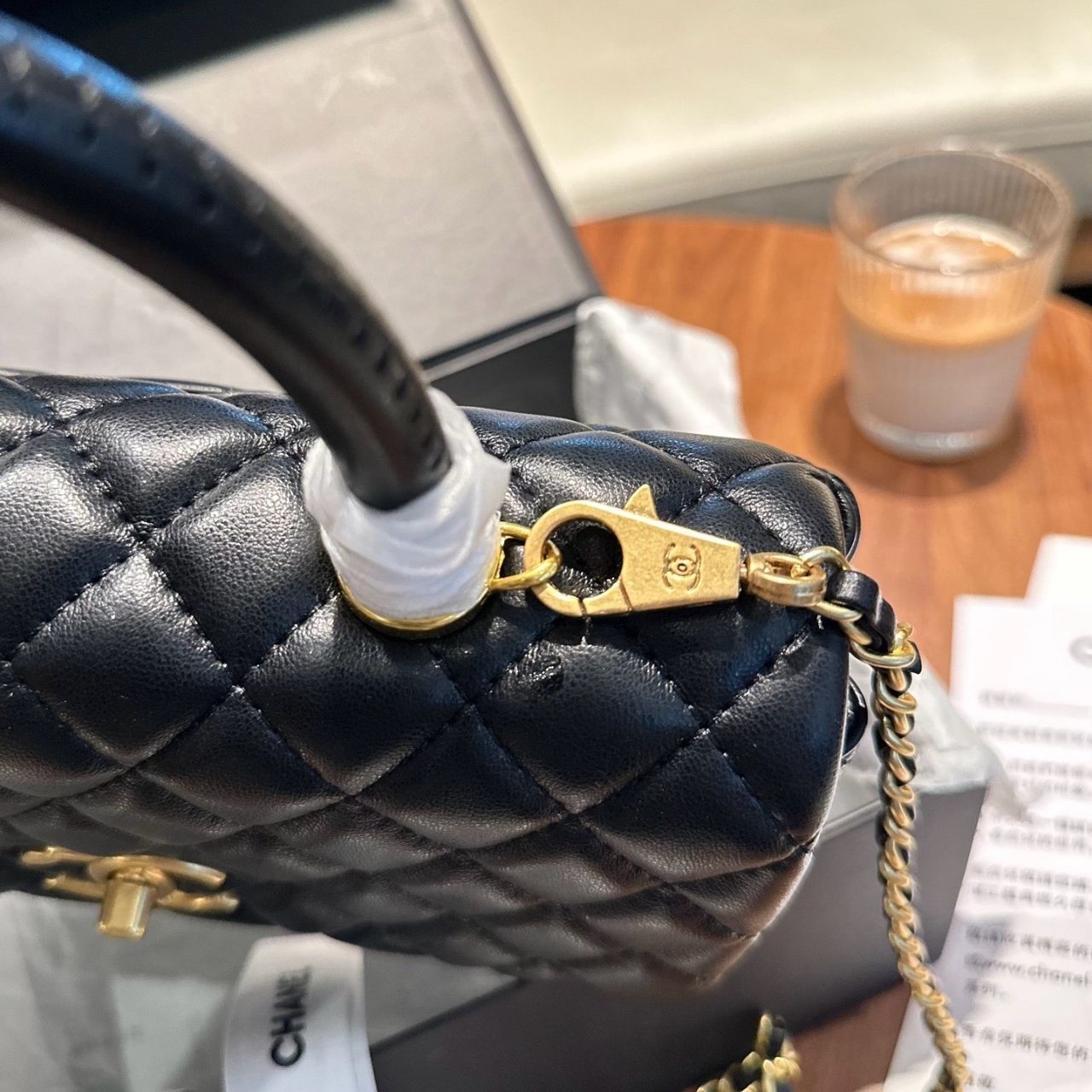Chanel Flap Bag With Top Handle Gold Tone Metal Black 24cm A92990 B05061 94305 - Image 4
