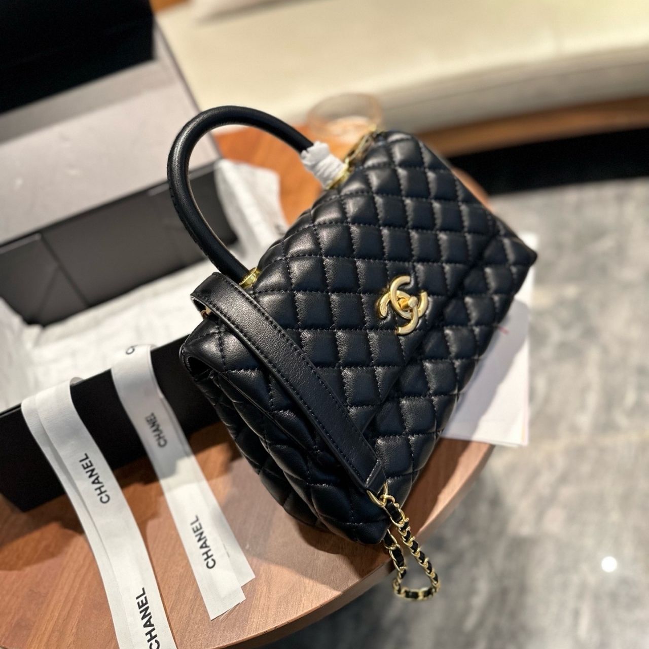 Chanel Flap Bag With Top Handle Gold Tone Metal Black 24cm A92990 B05061 94305 - Image 6