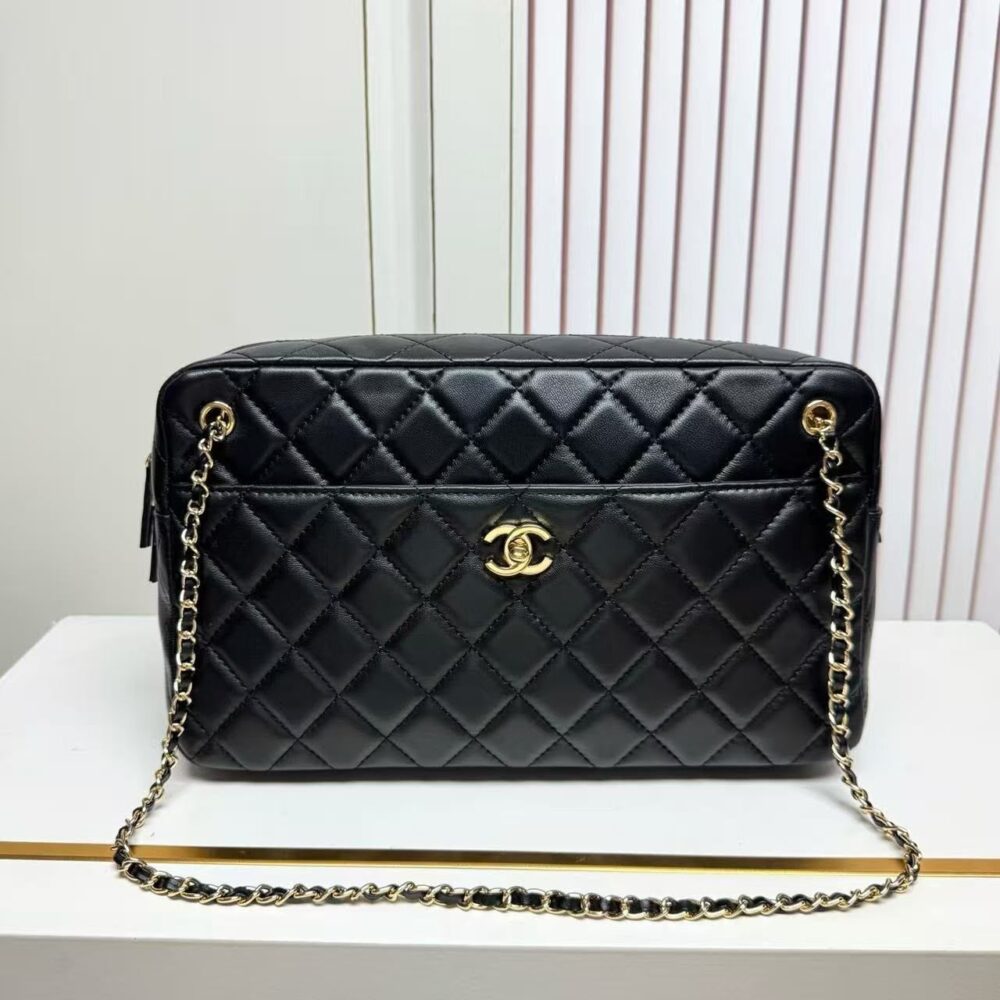 Alternative view of Chanel Metiers Dart 2026 Maxi Sac Camera Noir 31cm AS6444 B25013 94305